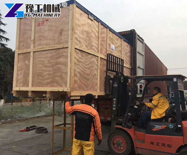 Loading Sand Blasting Machine into Shipping Container