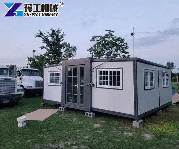 Portable modular home delivered to customer site