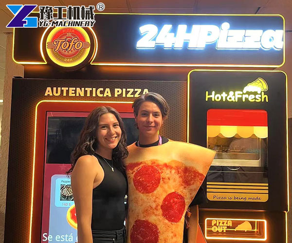 Commercial pizza vending machine in a shopping mall
