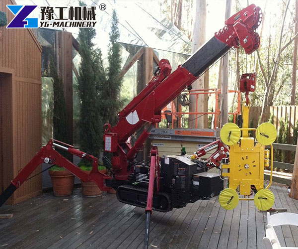 Mini spider crane lifting glass panels