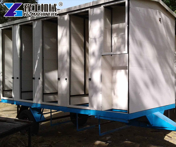 Mobile toilet unit for construction sites