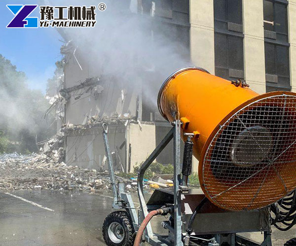 Dust cannon reducing airborne particles