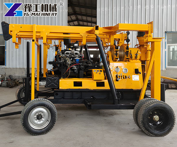 Geological drilling rig for mineral exploration