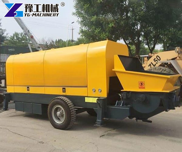Diesel concrete pump trailer pumping concrete
