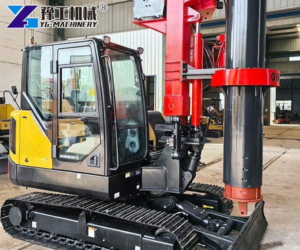 Hydraulic rotary drilling rig working on site