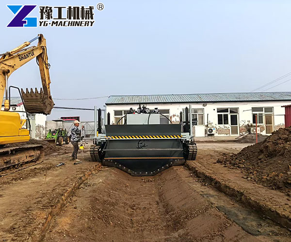 road curb forming machine in city streets