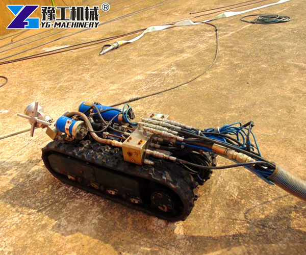 industrial tank cleaning robot working process