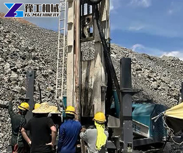 RC drill rig for mining operations