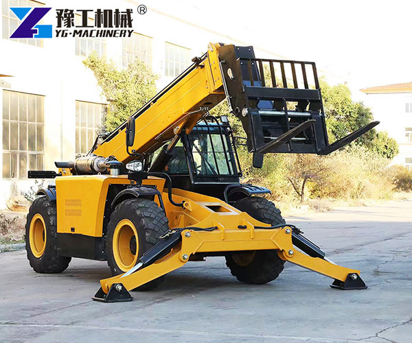 Telescopic boom forklift with pallet fork