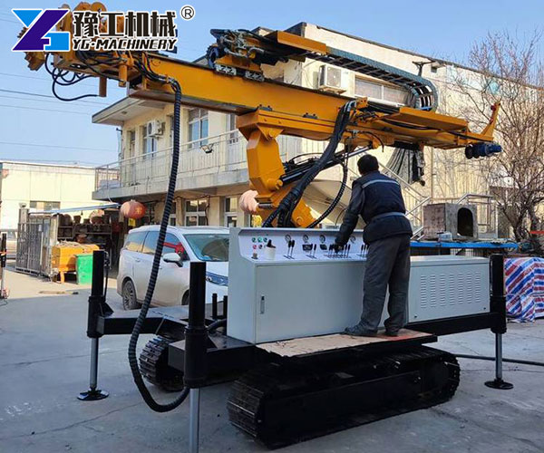 Jet grouting rig for tunnel support