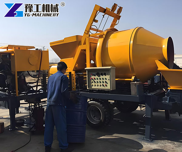 portable concrete mixer pump job site